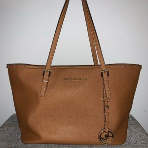 Michael Kors Jet Set Travel Tote